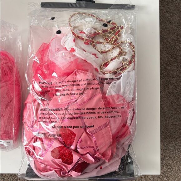 Disney Descendants 4 Girls Kids Bridget Costume with Wig Size 12-14 - Picture 2 of 5